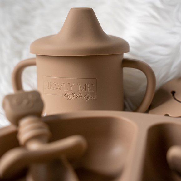 8 Piece Silicone Feeding Set - Picture 2 of 5